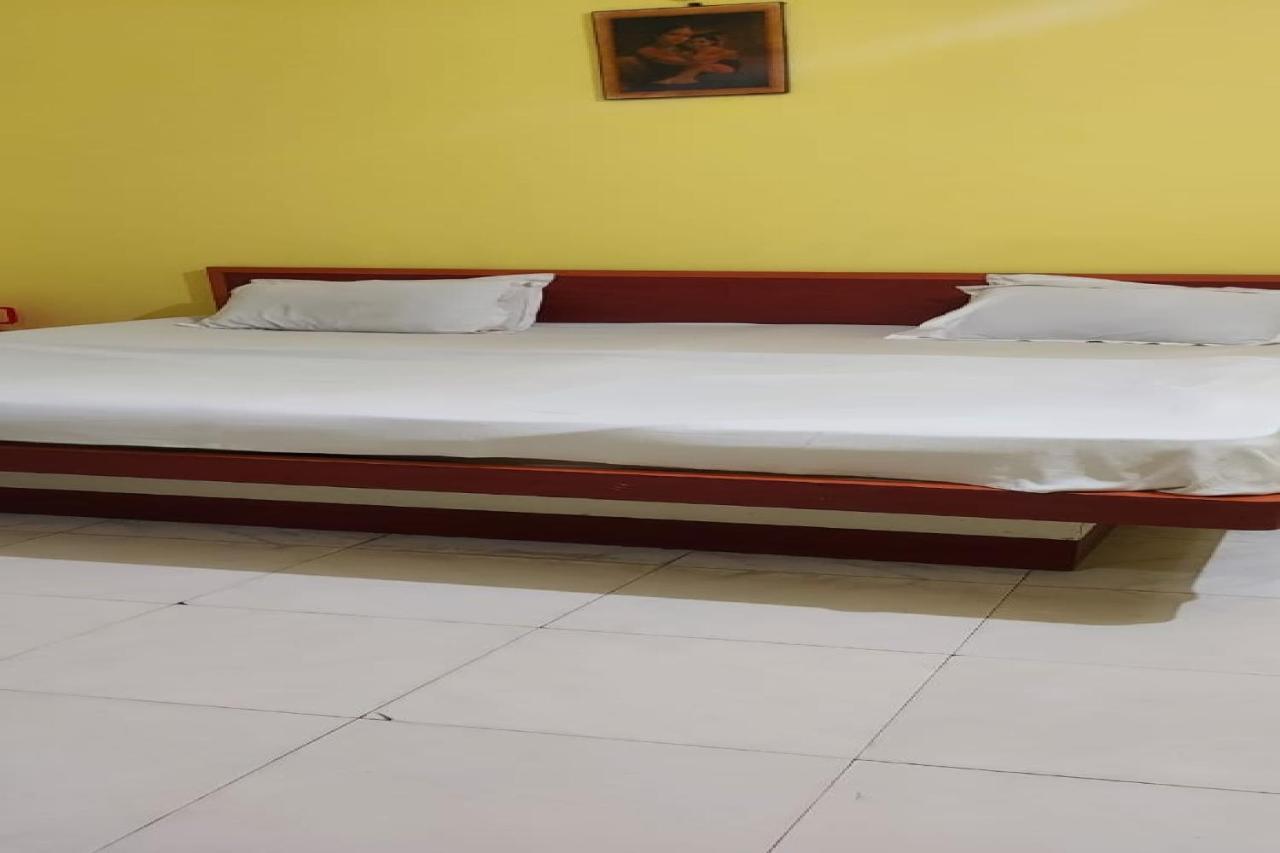 Spot On 73926 Hotel Anjanaa Puri Luaran gambar