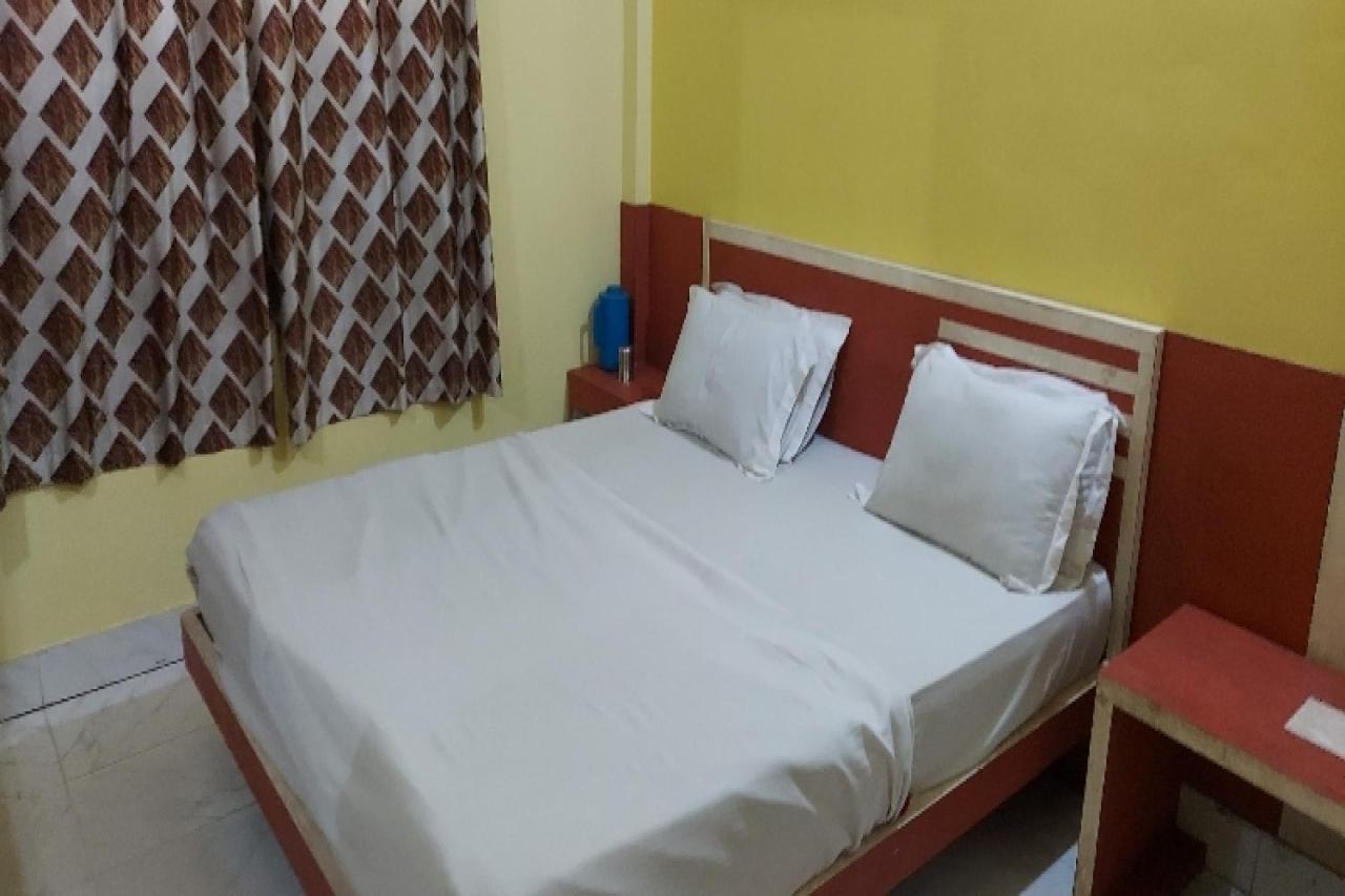 Spot On 73926 Hotel Anjanaa Puri Luaran gambar