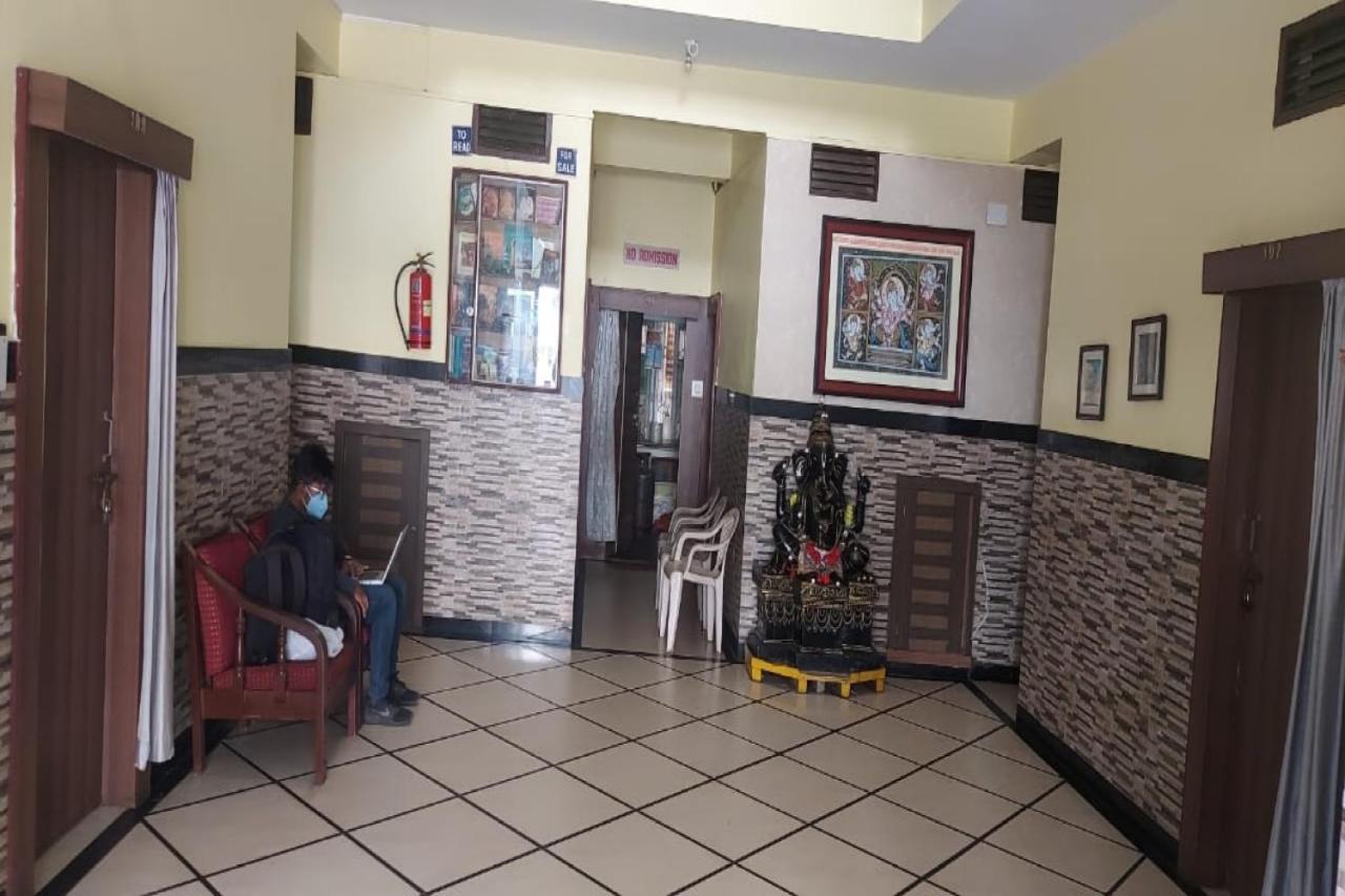 Spot On 73926 Hotel Anjanaa Puri Luaran gambar